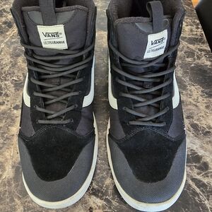 LAST CALL !!! Vans Black 10.5 High Top Shoes Great Style